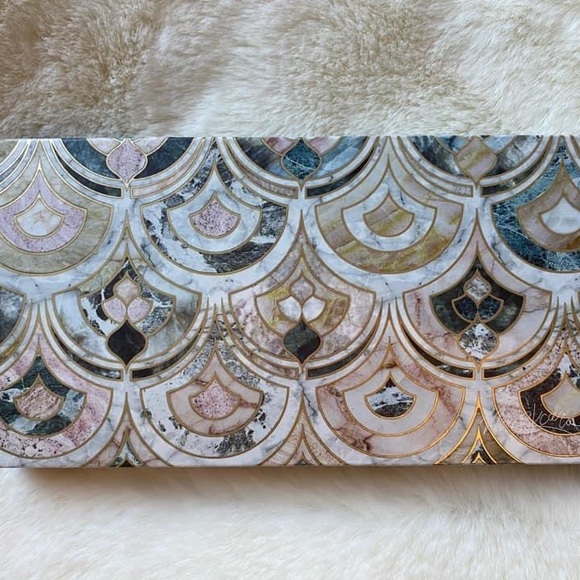 Sistine Palette 27 triple decker BNIB Seint Maskcara branded RARE RETIRED PRINT - Picture 3 of 5